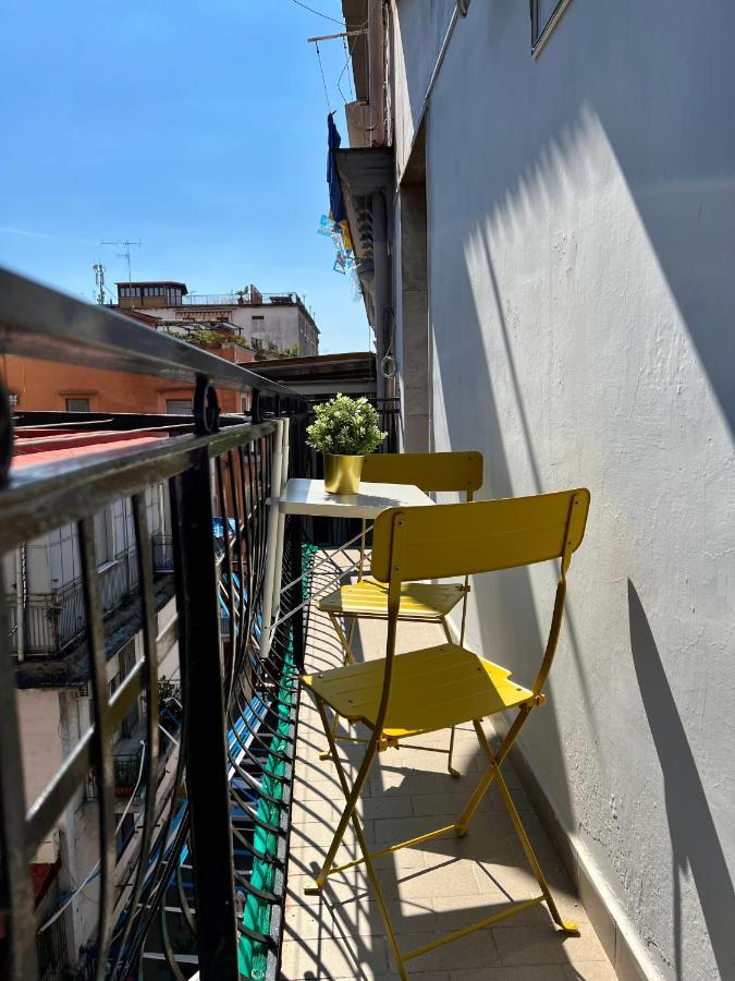 Appartamento Nel Cuore Di Napoli - Apartment In The Heart Of Napoli Esterno foto